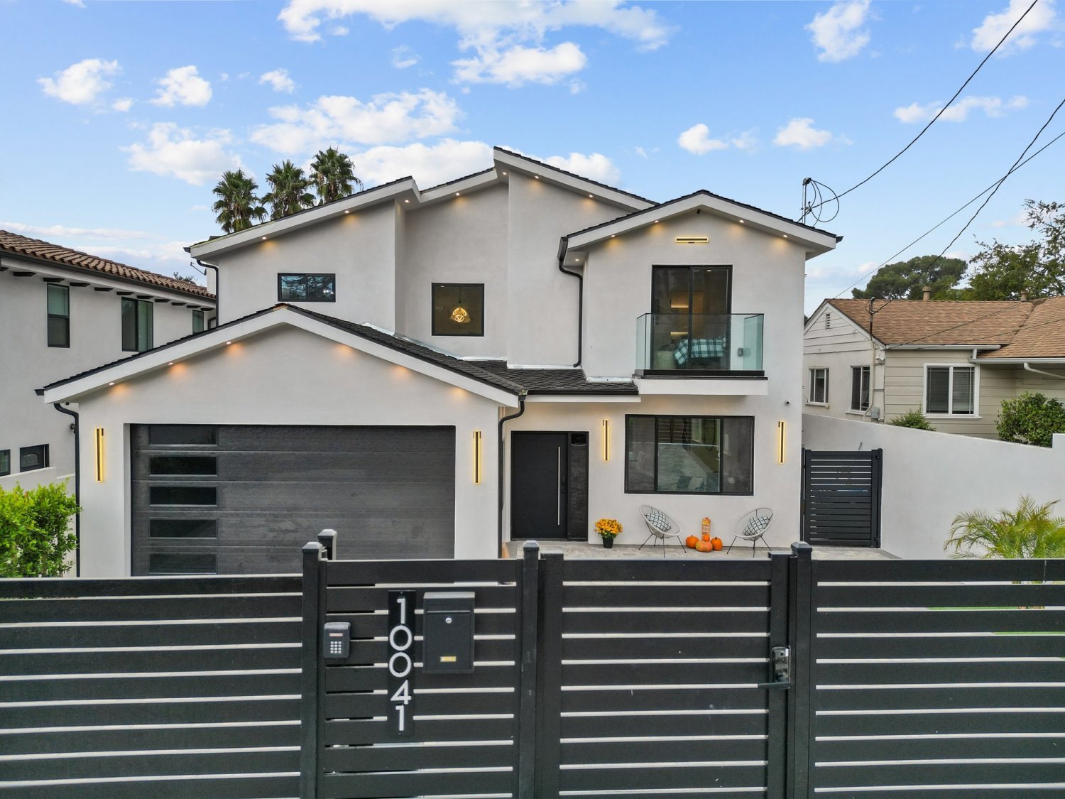 stunning-5-bedroom-home-in-tujunga-a-perfect-blend-of-luxury-comfort